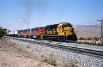 ATSF 3842 East moving up the siding